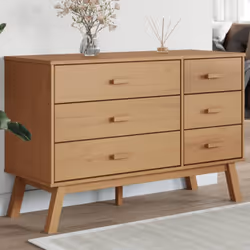 Description générale Cette commode en bois, au charme scandinave, constitue un élément central de votre intérieur. Fabriquée ...