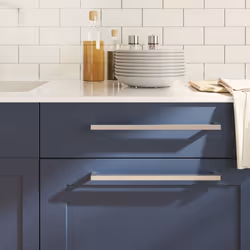 Ces poignées d'armoire, au design simple et moderne, ajouteront une touche d'élégance aux armoires de votre maison. Matériau  ...