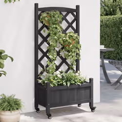 Cette jardinière en bois avec treillis et roues est un excellent choix pour les plantes grimpantes dans votre jardin, sur vot ...