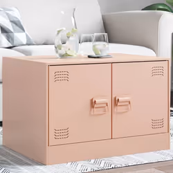 Cette table basse robuste est conçue pour être un point de mire de votre pièce avec un design tendance mais pratique. Matéria ...