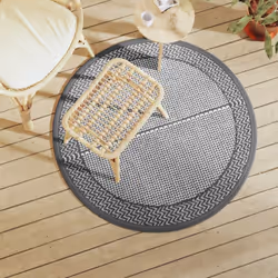 Ce tapis d’extérieur tendance est un excellent supplément décoratif à votre espace de vie extérieur ! Placez-le dans votre zo ...