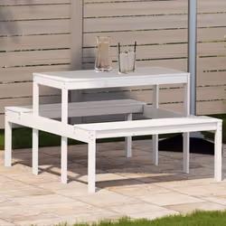 Cette table de pique-nique en bois est parfaite pour une utilisation à l'extérieur et est conçue pour être le point central d ...