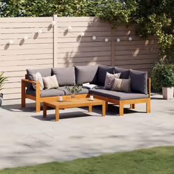 Cet ensemble de canapés de jardin est le complément parfait de votre arrière-cour, terrasse ou patio, offrant un espace confo ...