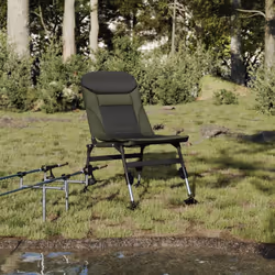Cette chaise de pêche est confortable et portable, ce qui la rend idéale pour les longues sessions de pêche ou simplement pou ...