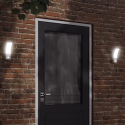 Illuminez votre espace extérieur avec ces appliques murales LED d'extérieur ! Indice IP54 : grâce à son corps en aluminium mo ...
