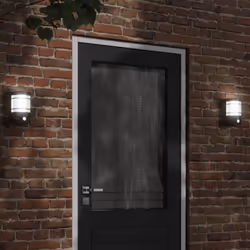 Illuminez votre espace extérieur avec cette applique murale d'extérieur ! Indice IP44 : grâce à son corps en acier inoxydable ...