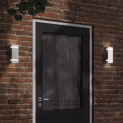 Illuminez votre espace extérieur avec ces appliques murales d'extérieur ! Indice IP44 : grâce à son corps en acier inoxydable ...