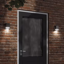 Illuminez votre espace extérieur avec cette applique murale d'extérieur ! Indice IP44 : grâce à son corps en acier inoxydable ...