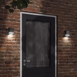 Illuminez votre espace extérieur avec ces appliques murales d'extérieur ! Indice IP44 : grâce à son corps en acier inoxydable ...