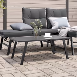 Rassemblez-vous autour de cette table basse de jardin pour prendre un café ou discuter avec votre famille et vos amis dans l’ ...