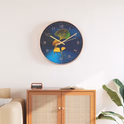 Cette horloge murale présente un aspect rustique avec de beaux grains, ajoutant une touche élégante et fonctionnelle à votre  ...