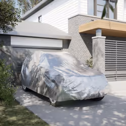 Cette housse de voiture SUV protège votre véhicule contre les rayons UV, la neige, la pluie, le gel, la poussière, les feuill ...