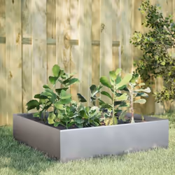 Le lit surélevé de jardin est idéal pour cultiver une variété de vos fleurs et plantes préférées dans votre jardin et tout es ...