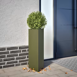 Cette jardinière est un excellent choix pour contenir vos plantes ou fleurs préférées et les ajouter à vos jardins, balcons o ...