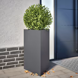Cette jardinière est un excellent choix pour contenir vos plantes ou fleurs préférées et les ajouter à vos jardins, balcons o ...