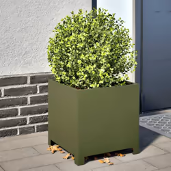Cette jardinière est un excellent choix pour contenir vos plantes ou fleurs préférées et les ajouter à vos jardins, balcons o ...