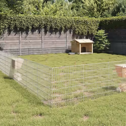 Cet enclos pour animaux offre un espace clos spacieux et sûr pour que vos adorables animaux de compagnie puissent faire de l' ...