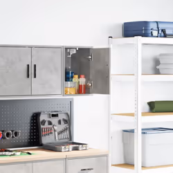 Cette armoire murale de garage est parfaite pour ranger outils et accessoires sans occuper de place au sol. Matériau stable e ...