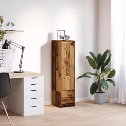 Ce buffet offre à la fois un attrait décoratif et un rangement pratique, ce qui en fait un complément idéal pour votre maison ...