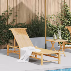 DESCRIPTION GÉNÉRALE Cette chaise longue classique est idéale pour prendre un bain de soleil et vous détendre près de la pisc ...