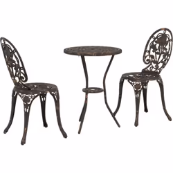 Cet ensemble repas extérieur combine charme traditionnel et design pratique. Il comprend une table ronde et deux chaises, par ...