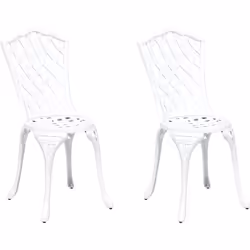 Cette chaise longue d'extérieur traditionnelle mélange style et praticité, donc c'est un choix malin pour ton espace extérieu ...