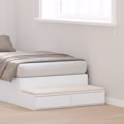 Cette table de chevet moderne blanche ajoute une touche stylée et pratique à ta chambre. Parfaite pour des lampes, des livres ...