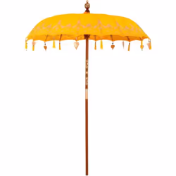 Améliorez votre espace extérieur avec notre parasol de terrasse balinais. Fait de coton et de bois de qualité, il offre une o ...