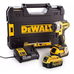Visseuse à chocs 18V xr 205 Nm (2x4,0 Ah) dans tstak Dewalt DCF887M2