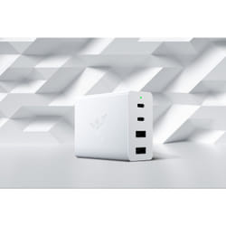 Razer RC21-01700200-R3M1 chargeur d'appareils mobiles Écouteurs, Casque, Téléphone portable, Netbook, Ordinateur portable, Chargeur électrique, Smartphone, Smartwatch, Tablette, téléphone Blanc Secteur Intérieure
