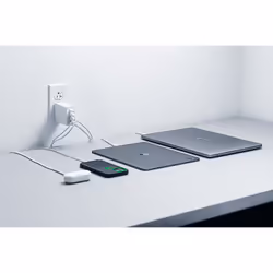 Razer RC21-01700200-R3M1 chargeur d'appareils mobiles Écouteurs, Casque, Téléphone portable, Netbook, Ordinateur portable, Chargeur électrique, Smartphone, Smartwatch, Tablette, téléphone Blanc Secteur Intérieure