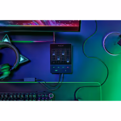 Razer RZ19-03860100-R3M1 table de mixage audio 4 canaux 10 - 20000 Hz Noir