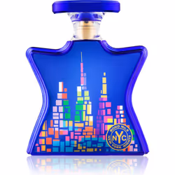 Ce qui fait la magie de ce parfum, c’est qu’il est adapté aussi bien aux hommes qu’aux femmes. Chacun y trouve son bonheur, e ...