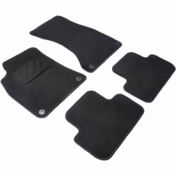 Nos tapis ont été spécialement conçus pour votre marque de voiture et s'intègrent parfaitement dans l'espace pour les pieds d ...
