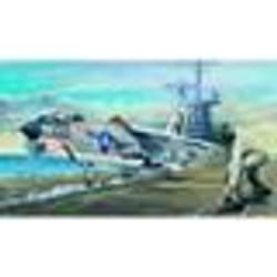 Maquette avion TRUMPETER F-8E CRUSADER USN FIGHTER - 1/32 - Blanc - Avec détails réalistes