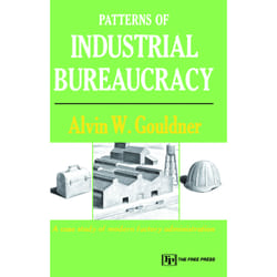 ISBN Patterns of Industrial Bureaucracy Livre de poche