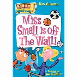 ISBN My Weird School #5: Miss Small Is off the Wall!, Livre broché, 112 pages
