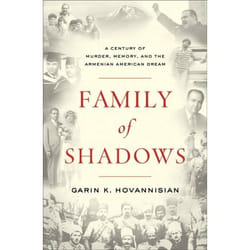 ISBN Family of Shadows livre Couverture rigide