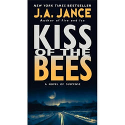 ISBN Kiss of the Bees livre Édition de poche