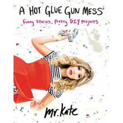 ISBN A Hot Glue Gun Mess livre Livre de poche
