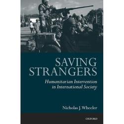 ISBN Saving Strangers ( Humanitarian Intervention in International Society ) Couverture rigide