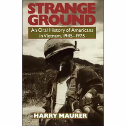 ISBN Strange Ground, histoire, Anglais, Livre broché, 652 pages