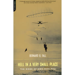 ISBN Hell In A Very Small Place livre histoire Anglais