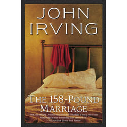 ISBN THE 158-POUND MARRIAGE livre
