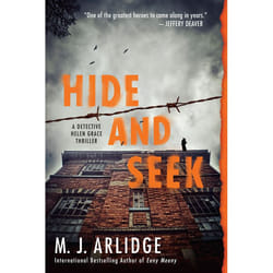 ISBN Hide and Seek livre Fiction Anglais Livre broché 416 pages