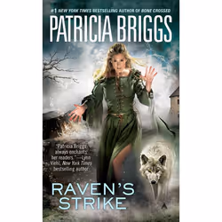 ISBN Raven’s Strike, Édition de poche, 400 pages