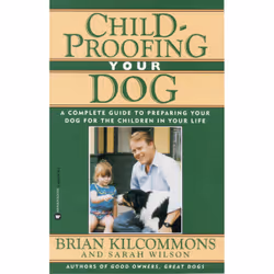 ISBN Childproofing Your Dog, Anglais, Livre broché, 96 pages