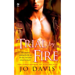 ISBN Trial By Fire livre Mystère et suspense Anglais Édition de poche