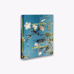 ISBN Louis Vuitton: A Perfume Atlas, 380 pages