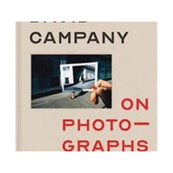 ISBN On Photographs livre Art & design Anglais Couverture rigide